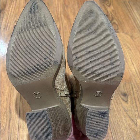 Tan Suede Western Ankle Boots - Picture 5 of 7